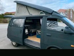 Schwarz Gebraucht 2000 Kia Bongo Van | 4.999 €
