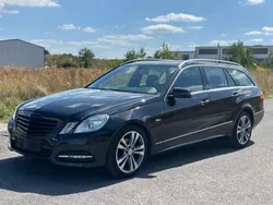 Schwarz Gebraucht 2012 Mercedes E200 Kombi | 12.400 € (Fairer Preis)