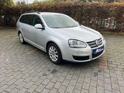 Silber Gebraucht 2009 VW Golf VI Comfortline Kombi | 1.990 € (Superpreis)