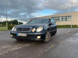 Schwarz Gebraucht 2005 Mercedes E220 Kombi | 2.999 €