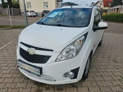 Weiß Gebraucht 2010 Chevrolet Spark LS Kleinwagen | 3.950 € (Fairer Preis)