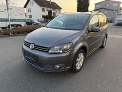 Grau Gebraucht 2013 VW Touran Life Van / Kleinbus | 5.900 € (Guter Preis)