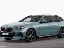 Grün Gebraucht 2024 BMW i5 M Sport Limousine | 63.290 €