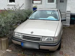 Grau Gebraucht 1991 Opel Vectra Limousine | 5.500 €