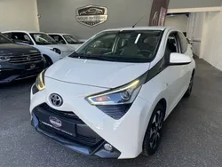 Weiß Gebraucht 2020 Toyota Aygo X-play Kleinwagen | 8.400 € (Guter Preis)