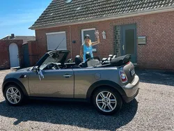 Grau Gebraucht 2012 Mini Cooper D Cabriolet Cabrio | 7.800 € (Etwas zu teuer)