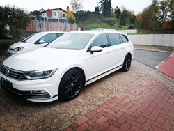 Weiß Gebraucht 2017 VW Passat R-line Kombi | 16.890 € (Fairer Preis)