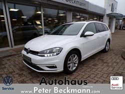 Weiß Gebraucht 2020 VW Golf VII Kombi | 17.980 € (Guter Preis)