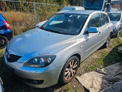 Grau Gebraucht 2007 Mazda 3 Kleinwagen | 900 €