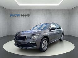 Graphitegrau metallic Neu 2025 Skoda Kamiq SUV | 25.980 € (Fairer Preis)