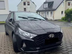 Schwarz Gebraucht 2023 Hyundai i20 GO! Kleinwagen | 17.000 € (Fairer Preis)
