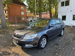 Grau Gebraucht 2011 Skoda Octavia Ambiente Kombi | 4.900 € (Fairer Preis)