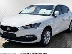 Weiss Gebraucht 2024 Seat Leon Style Limousine | 21.880 € (Fairer Preis)