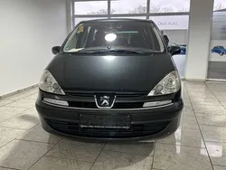 Farbe astergrau/metalliclacki Gebraucht 2004 Peugeot 807 Tendance Van / Kleinbus | 3.800 €