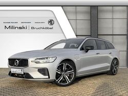 Silber Gebraucht 2020 Volvo V60 R-Design Kombi | 21.900 € (Fairer Preis)