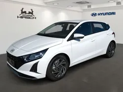 Weiß Neu 2025 Hyundai i20 Trend Limousine | 20.990 € (Fairer Preis)