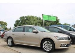Beige Gebraucht 2016 VW Passat Comfortline Limousine | 9.990 € (Superpreis)