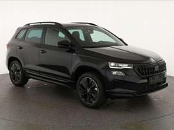 Blackmagic perleffekt Neu 2025 Skoda Karoq SportLine SUV | 41.595 € (Fairer Preis)