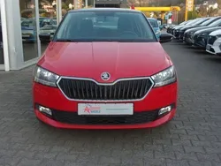 Rot Gebraucht 2018 Skoda Fabia Ambition Limousine | 10.770 € (Etwas zu teuer)