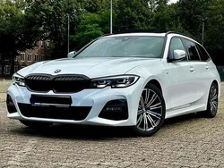 Weiß Gebraucht 2019 BMW 320 M Sport Kombi | 25.500 € (Guter Preis)