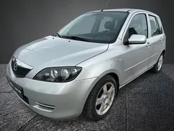 Silber Gebraucht 2006 Mazda 2 Active Limousine | 1.849 € (Guter Preis)