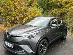 Grau Gebraucht 2017 Toyota C-HR Team SUV | 15.600 €