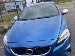 Blau Gebraucht 2019 Volvo V40 R-Design Kombi | 18.400 € (Fairer Preis)