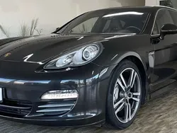 Grau Gebraucht 2011 Porsche Panamera 4S Limousine | 26.000 € (Fairer Preis)