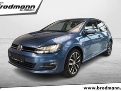 Blau Gebraucht 2016 VW Golf VII Allstar Limousine | 15.450 € (Fairer Preis)