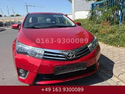 Rot Gebraucht 2015 Toyota Corolla Executive Limousine | 9.950 € (Superpreis)