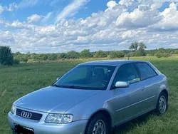 Grau Gebraucht 1999 Audi A3 Kleinwagen | 1.350 € (Guter Preis)