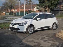 Weiß Gebraucht 2015 Renault Clio IV Limousine | 5.000 € (Guter Preis)