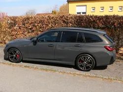 Grau Gebraucht 2024 BMW 320 M Sport Kombi | 43.400 € (Fairer Preis)