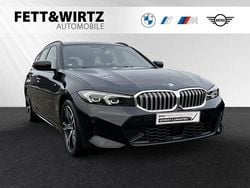 Saphirschwarz metallic Gebraucht 2024 BMW 330 Efficient Dynamics Kombi | 37.790 € (Superpreis)
