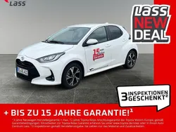 Schneeweiß Gebraucht 2024 Toyota Yaris Hybrid Team Kleinwagen | 24.980 € (Fairer Preis)