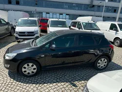 Saphirschwarz Gebraucht 2011 Opel Astra Edition Limousine | 2.800 € (Guter Preis)