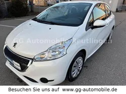 Weiß Gebraucht 2014 Peugeot 208 Active Kleinwagen | 4.599 € (Fairer Preis)