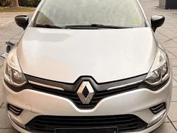 Silber Gebraucht 2017 Renault Clio IV LIMITED Deluxe Kleinwagen | 11.800 € (Fairer Preis)