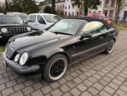 Schwarz Gebraucht 1998 Mercedes CLK320 Elegance Cabrio | 2.990 € (Superpreis)