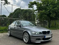 Grau Gebraucht 2003 BMW 320 M Sport Limousine | 5.500 € (Teuer)