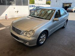 Silber Gebraucht 2006 Mercedes C200 Limousine | 5.500 € (Fairer Preis)