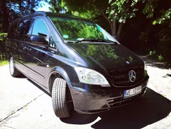 Schwarz Gebraucht 2012 Mercedes Vito Marco Polo Van / Kleinbus | 24.299 €