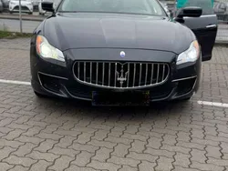 Schwarz Gebraucht 2015 Maserati Quattroporte Limousine | 33.000 € (Teuer)
