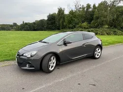 Grau Gebraucht 2014 Opel Astra GTC S Limousine | 6.500 € (Fairer Preis)