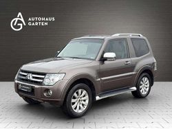 Braun Gebraucht 2009 Mitsubishi Pajero Edition SUV | 10.950 € (Fairer Preis)