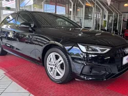 Mythosschwarz metallic Gebraucht 2022 Audi A4 Advanced Limousine | 27.900 € (Fairer Preis)
