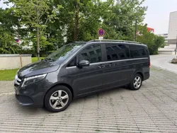 Grau Gebraucht 2022 Mercedes V250 Avantgarde Edition Van / Kleinbus | 48.000 € (Guter Preis)