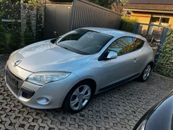 Silber Gebraucht 2009 Renault Mégane Coupé Dynamique Coupé | 3.800 € (Superpreis)