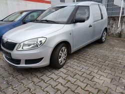 Silber Gebraucht 2012 Skoda Roomster Van / Kleinbus | 2.850 € (Guter Preis)
