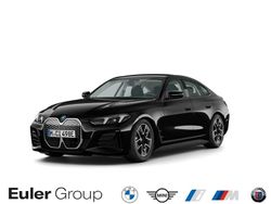 Black sapphire metallic Gebraucht 2025 BMW i4 Sport Line Limousine | 64.599 €